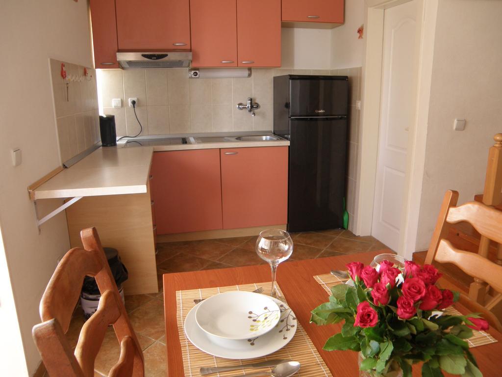 Apartment Amalija Primošten Eksteriør billede