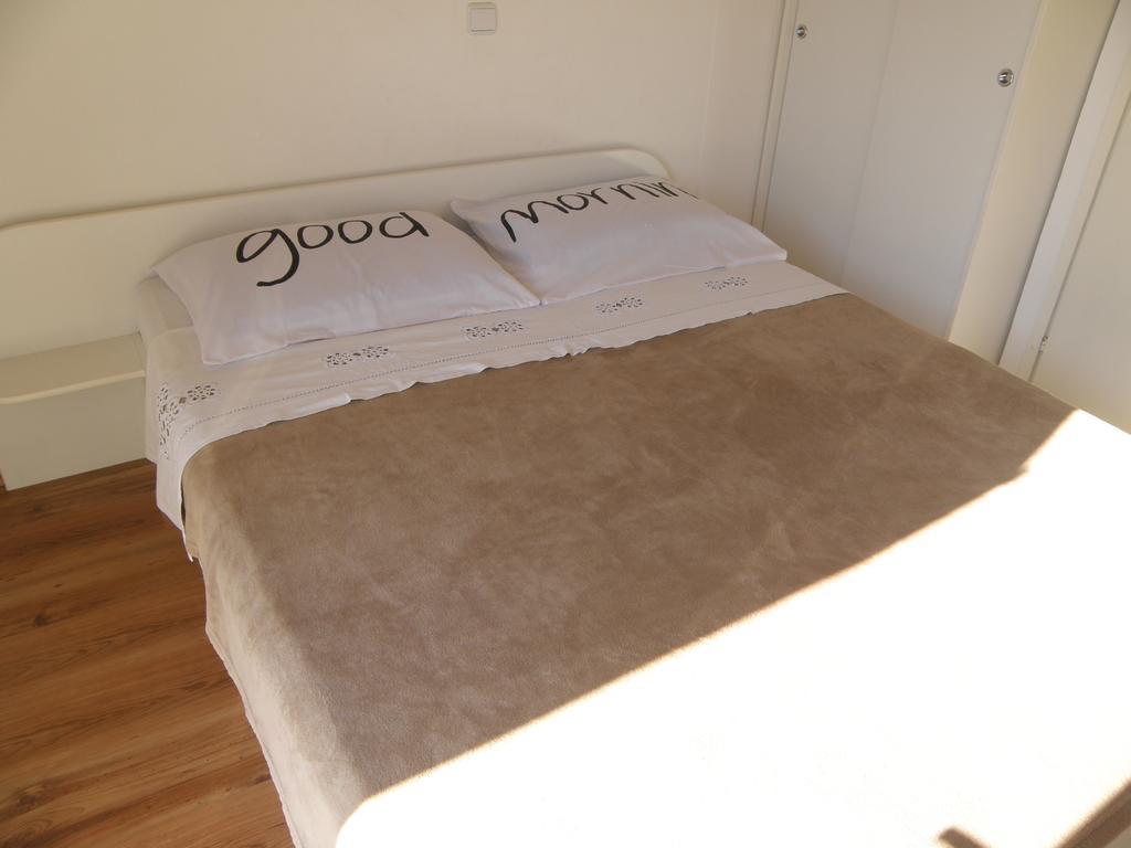 Apartment Amalija Primošten Eksteriør billede